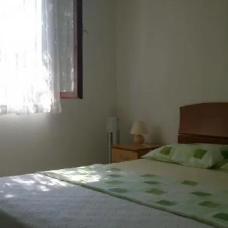 Mis Apartment Petrcane